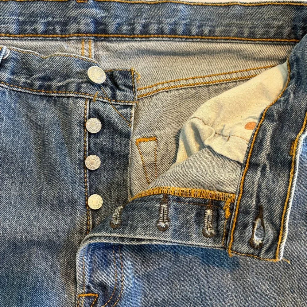 Vintage 90s LEVIS 501 Straight Leg Button Fly Denim Blue Jeans 36 x 32 - Picture 4 of 15